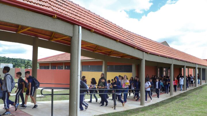 Recesso escolar começa nesta segunda em todas as escolas estaduais do Paraná