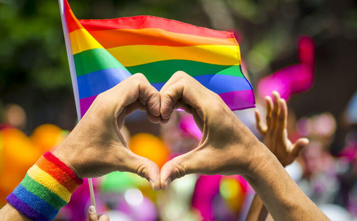 Com muitas cores, alegria e denúncia, Parada LGBT de Maringá acontece neste domingo