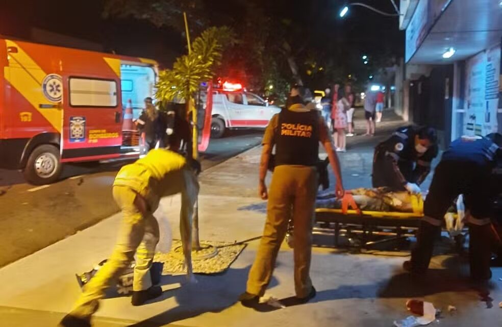 Em briga de família em Maringá na noite de Natal, homem mata três, fere quatro e se mata