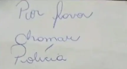 Vitima de violência doméstica, mulher entrega bilhete pedindo socorro à polícia